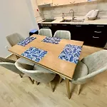Edi\'S Apartament